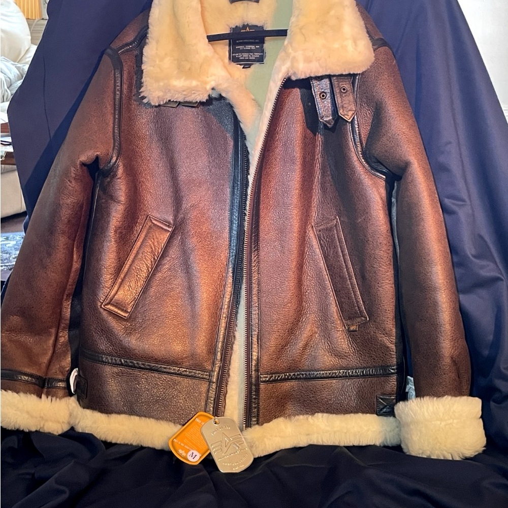 Alpha Industries B3 Shearling Air Force Bomber Jacket Medium Brown Like New